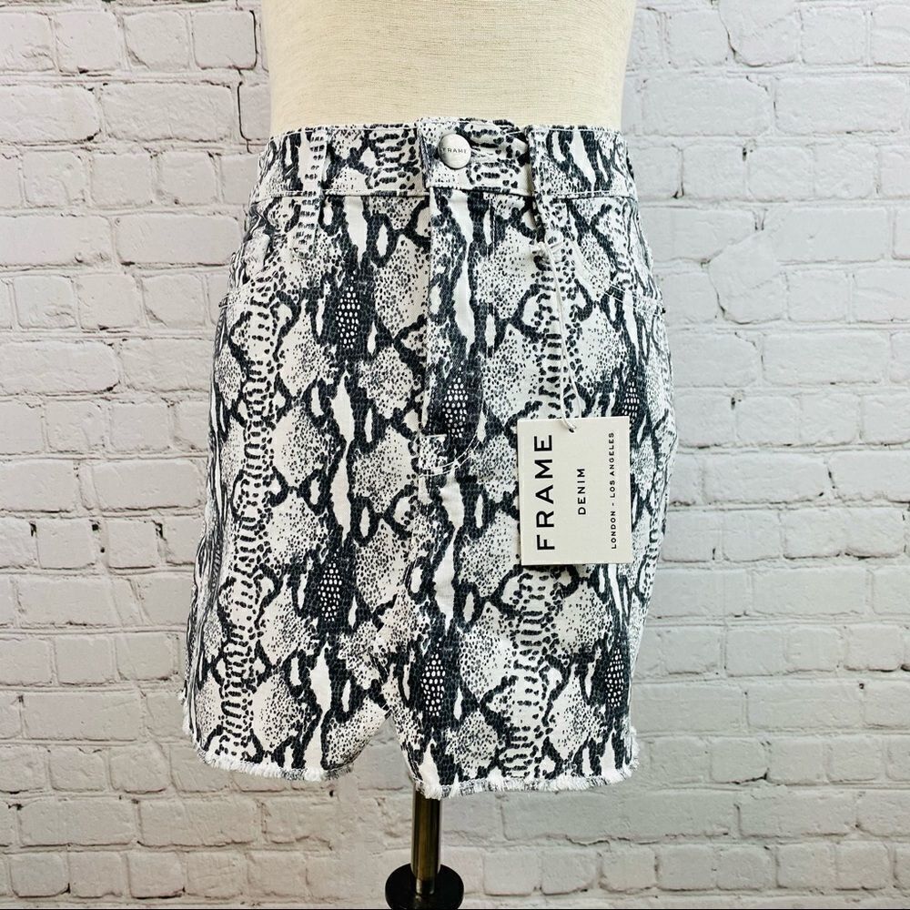 NWT FRAME Le Mini Split Front Python-Print Skirt … - image 1